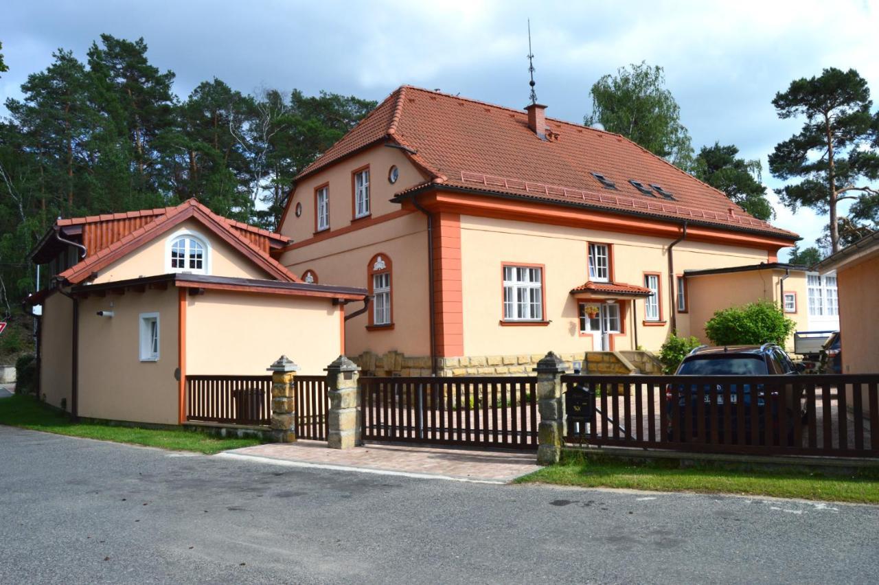 Апартаменты Splavsky Zamecek Старе-Сплавы Экстерьер фото